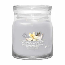 Yankee Candle Smoked Vanilla & Cashmere Signature Medium Jar Candle