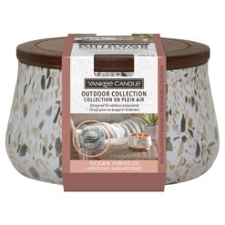 Yankee Candle Ocean Hibiscus Medium Outdoor Candle