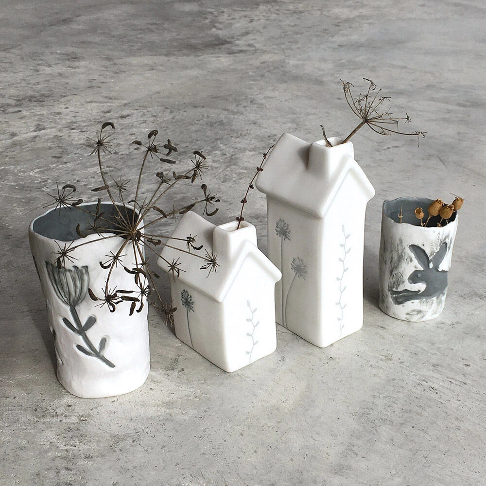 East Of India Small House Flower Vase 7 East Of India Small House Flower Vase - Image 7