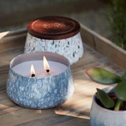 Yankee Candle Ocean Hibiscus Medium Outdoor Candle -Yankee Candle Sales fresh rain ocean hibiscus 3 1