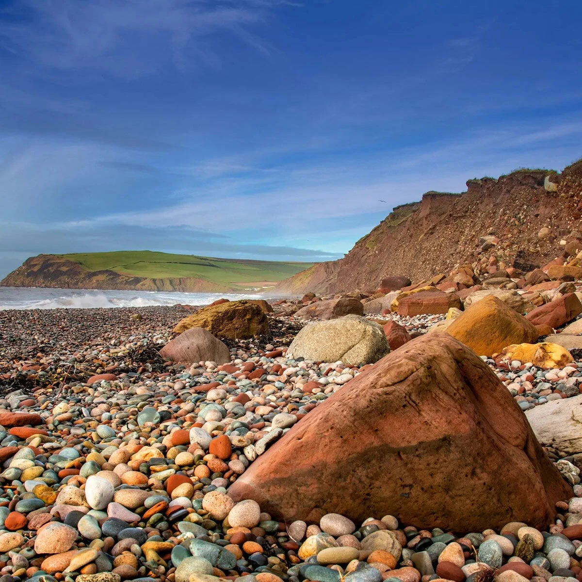 Home County Candle Co. The Suffolk - Amber & Sweet Orange Soy Candle 2 Home County Candle Co. The Suffolk - Amber & Sweet Orange Soy Candle - Image 2