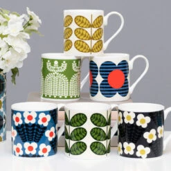Orla Kiely Grey Bunch Of Stems Large Mug -Yankee Candle Sales mclaggan orla kiely mugs collection nov2021 lifestyle 4