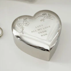 Personalised Floral Free Text Heart Trinket Box 8 Personalised Floral Free Text Heart Trinket Box -Yankee Candle Sales pmc personalised p0102z22 floral free text heart trinket box 04
