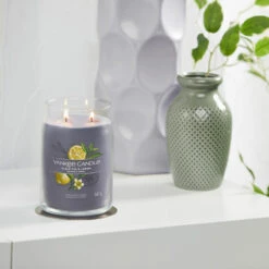 Yankee Candle Black Tea & Lemon Signature Large Jar Candle -Yankee Candle Sales yankee candle 1629978e black tea lemon signature large jar candle lifestyle 2