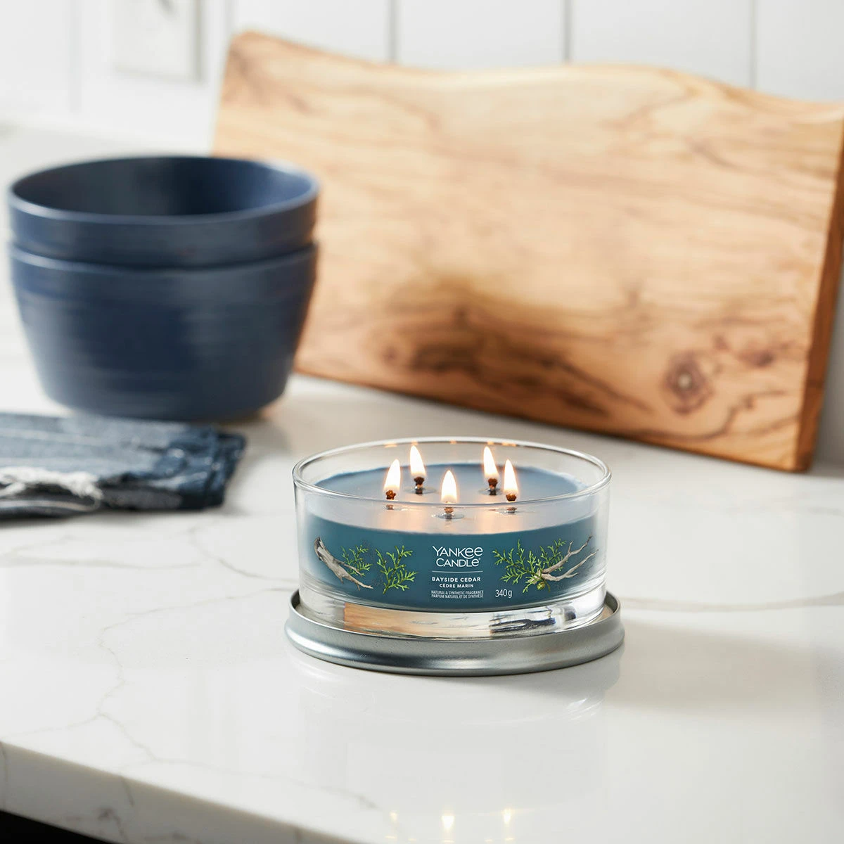 Yankee Candle Bayside Cedar Signature Multi-Wick Tumbler Candle 3 Yankee Candle Bayside Cedar Signature Multi-Wick Tumbler Candle - Image 3