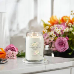 Yankee Candle Wedding Day Signature Large Jar Candle -Yankee Candle Sales yankee candle 1701378e wedding day signature large jar candle lifestyle 1