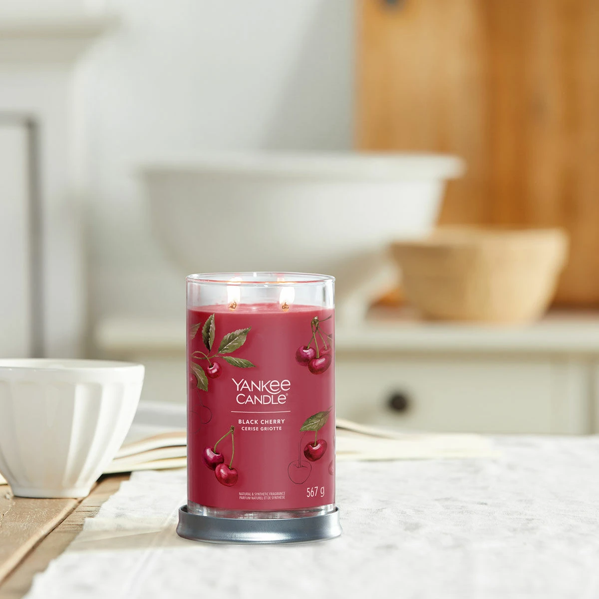 Yankee Candle Black Cherry Signature Large Tumbler Candle 3 Yankee Candle Black Cherry Signature Large Tumbler Candle - Image 3